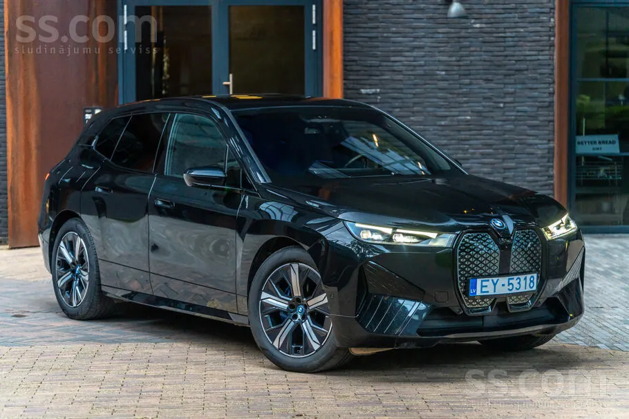 BMW Ix