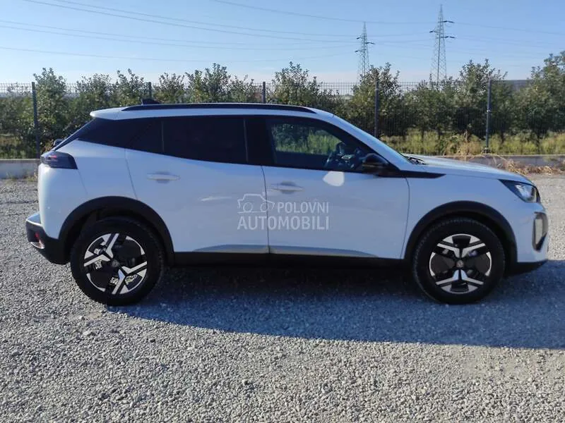 Peugeot 2008 2024 photo 4