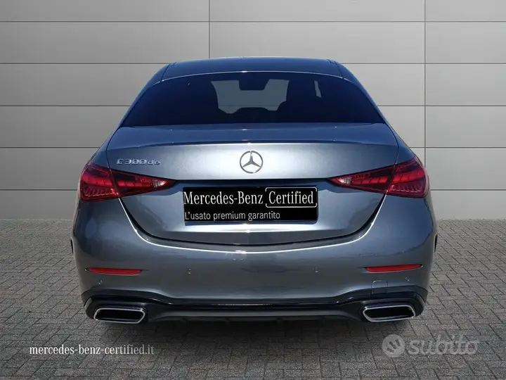 Mercedes-Benz C 300 2025 photo 4