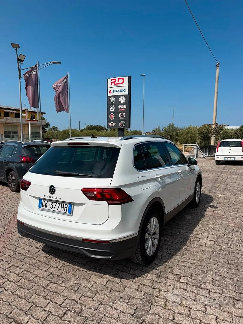 Volkswagen Tiguan 2023 photo 2