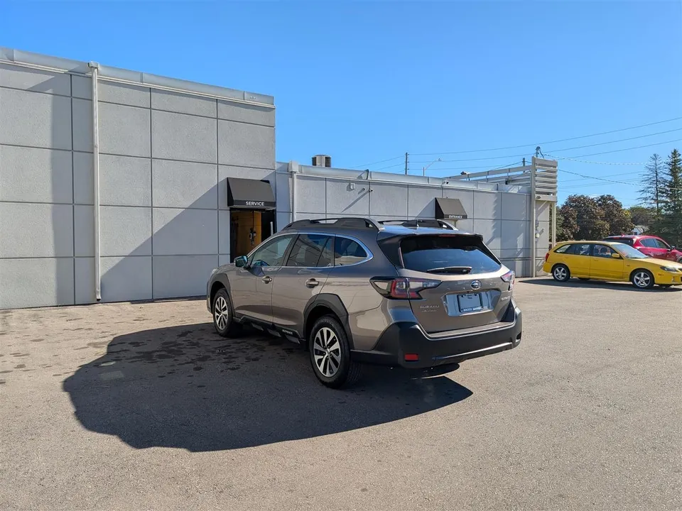 Subaru Outback 2023 photo 3