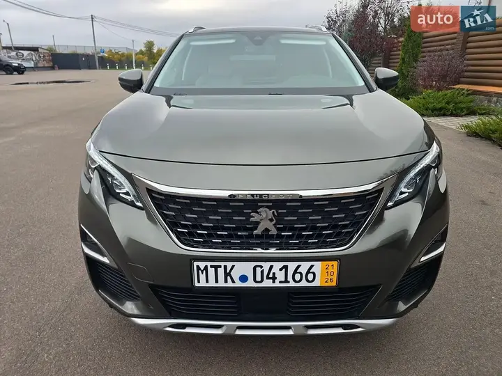 Peugeot 3008 2020 photo 2