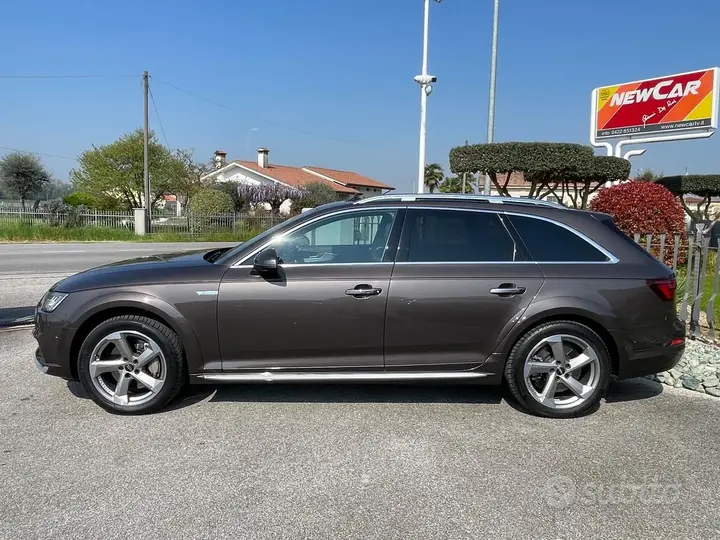 Audi A4 Allroad 2017 photo 2