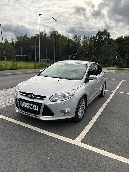 Ford Focus 2014 photo 2