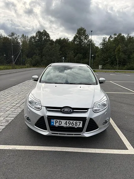 Ford Focus 2014 photo 3