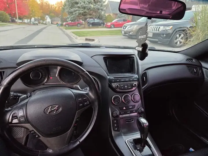 Genesis G80 2015 photo 5