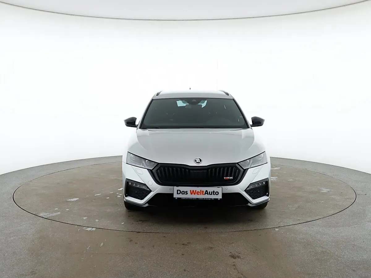 Skoda Octavia 2022 photo 2