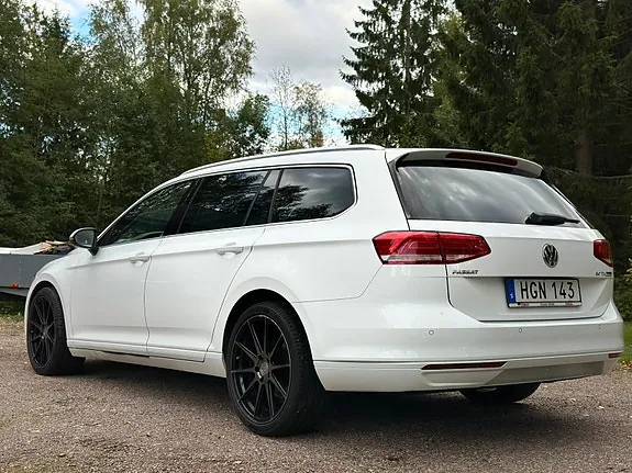 Volkswagen Passat 2016 photo 2