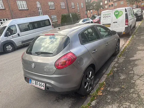 Fiat Bravo 2011 photo 2