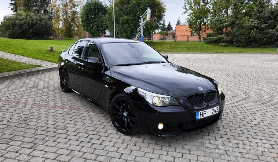 BMW 525 2004 photo 2
