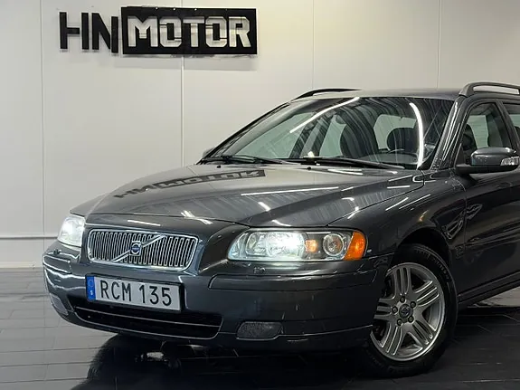 Volvo V70 2008 photo 2