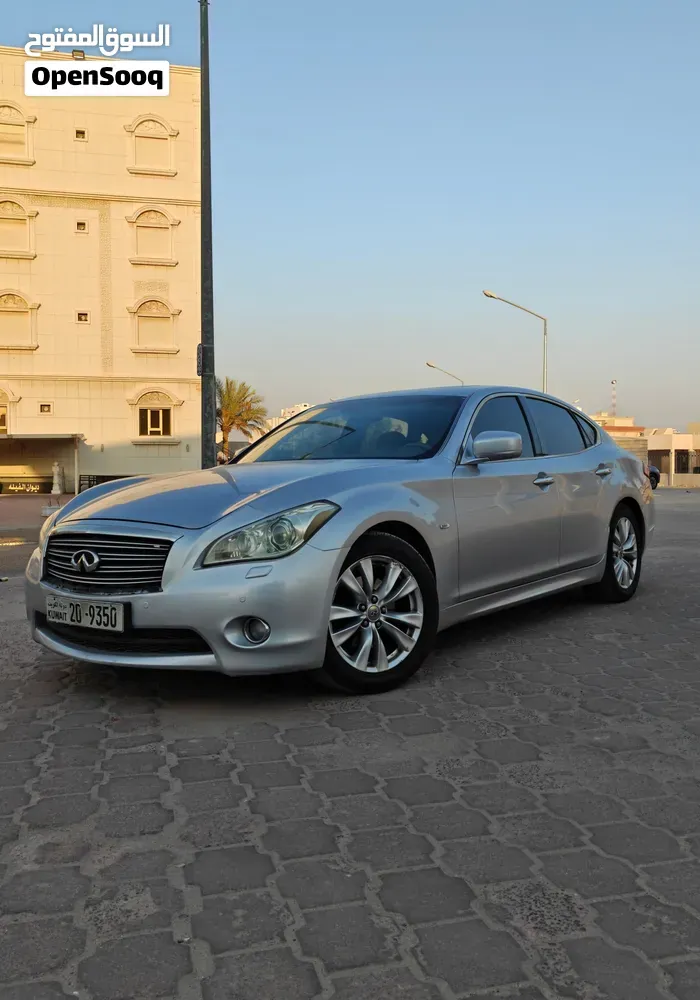 Infiniti M37 2011 photo 5
