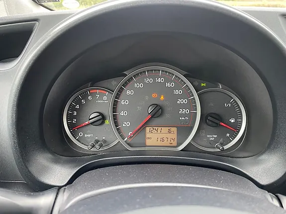Toyota Yaris 2013 photo 5