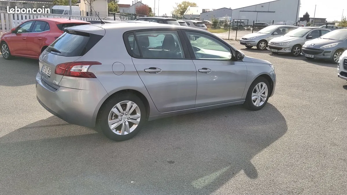 Peugeot 308 2014 photo 3