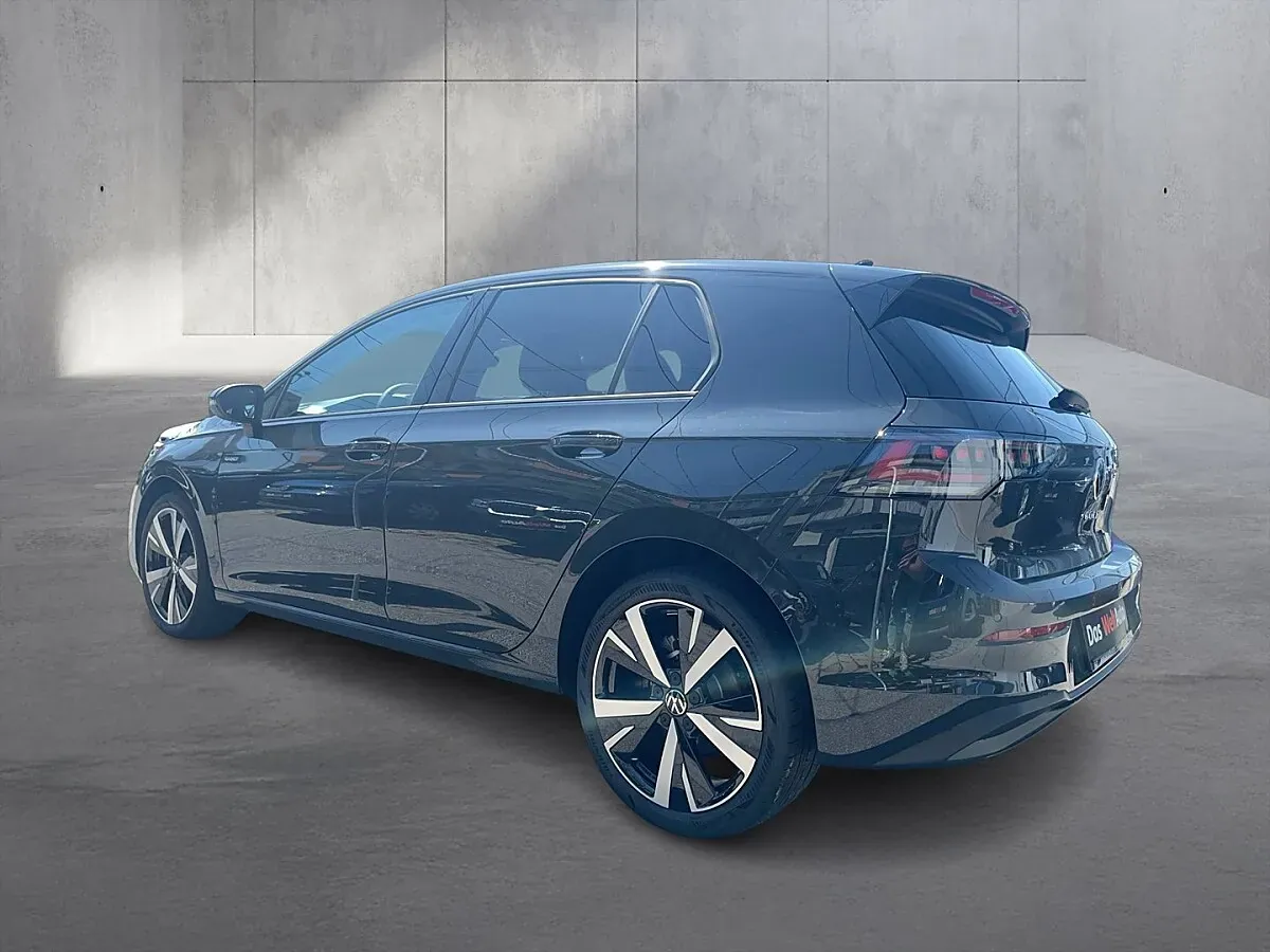 Volkswagen Golf 2026 photo 3