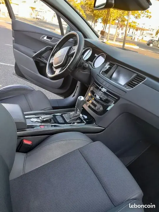 Peugeot 508 2015 photo 2