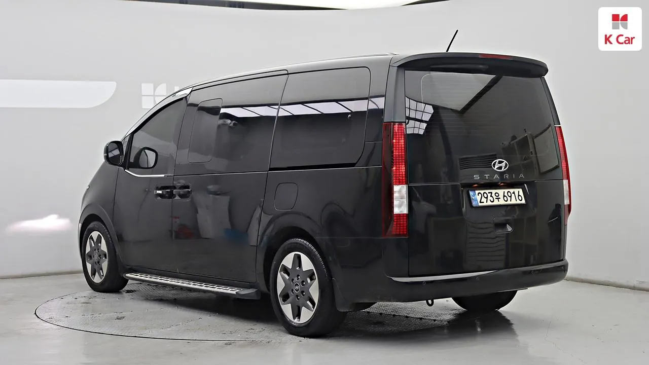 Hyundai Staria 2022 photo 4