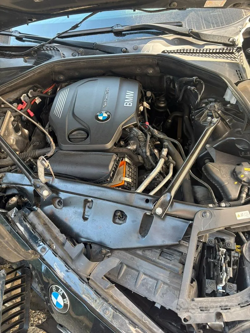 BMW 5 Series 2015 photo 2