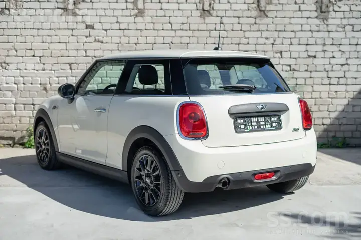 Mini One 2015 photo 4