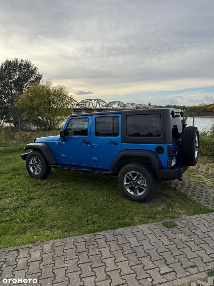 Jeep Wrangler 2015 photo 2