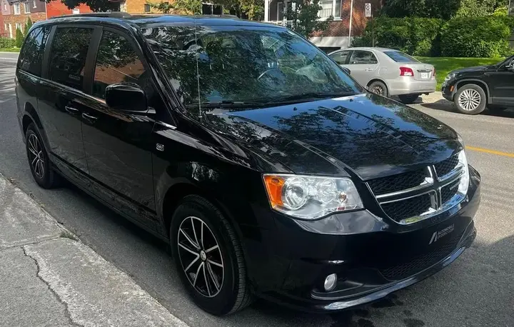 Dodge Grand Caravan 2019 photo 3