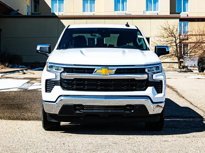 Chevrolet Silverado 1500 2026 photo 3