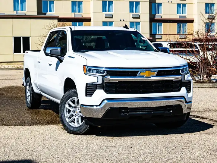Chevrolet Silverado 1500 2026 photo 2