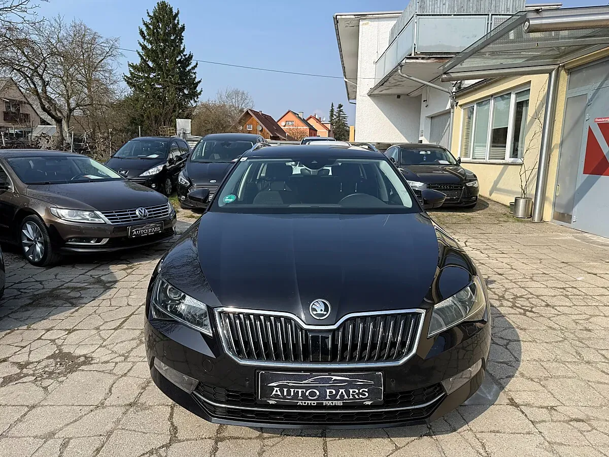 Skoda Superb 2017 photo 2
