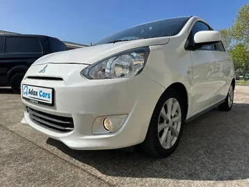 Mitsubishi Space Star 2015 photo 2