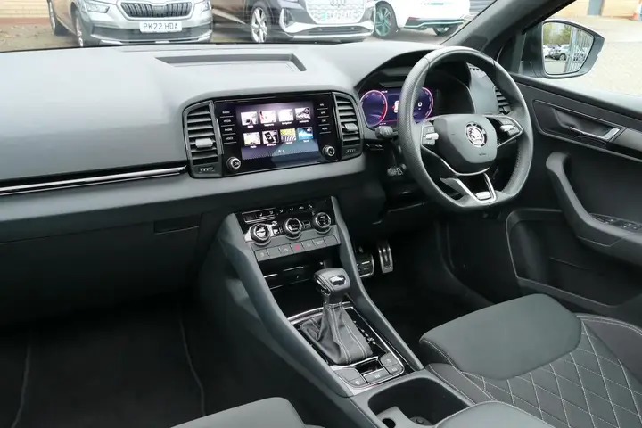 Skoda Karoq 2024 photo 2