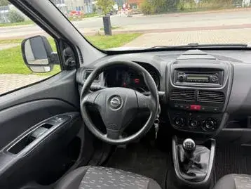 Opel Combo 2012 photo 4