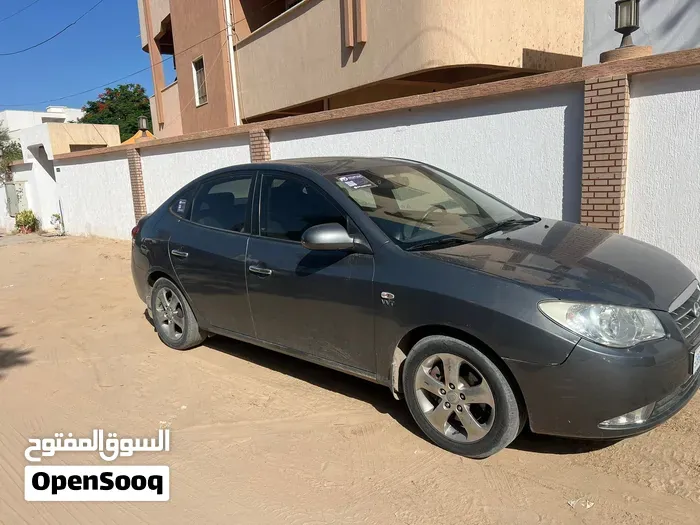 Hyundai Avante 2010 photo 3