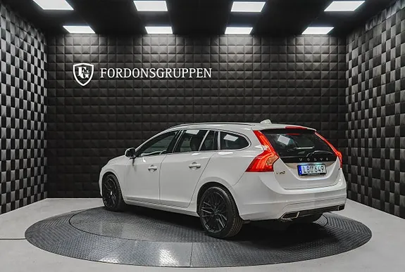 Volvo V60 2016 photo 5