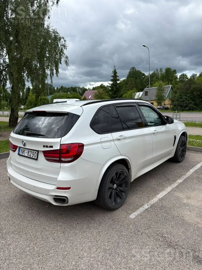 BMW X5 2016 photo 2