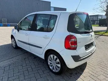 Renault Modus 2009 photo 4