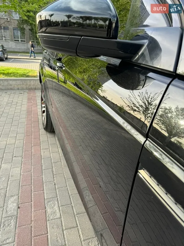 Land Rover Discovery Sport 2018 photo 2