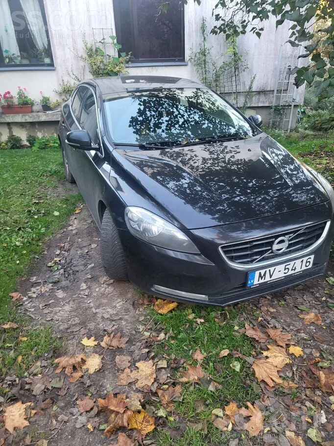 Volvo V40 2013 photo 2