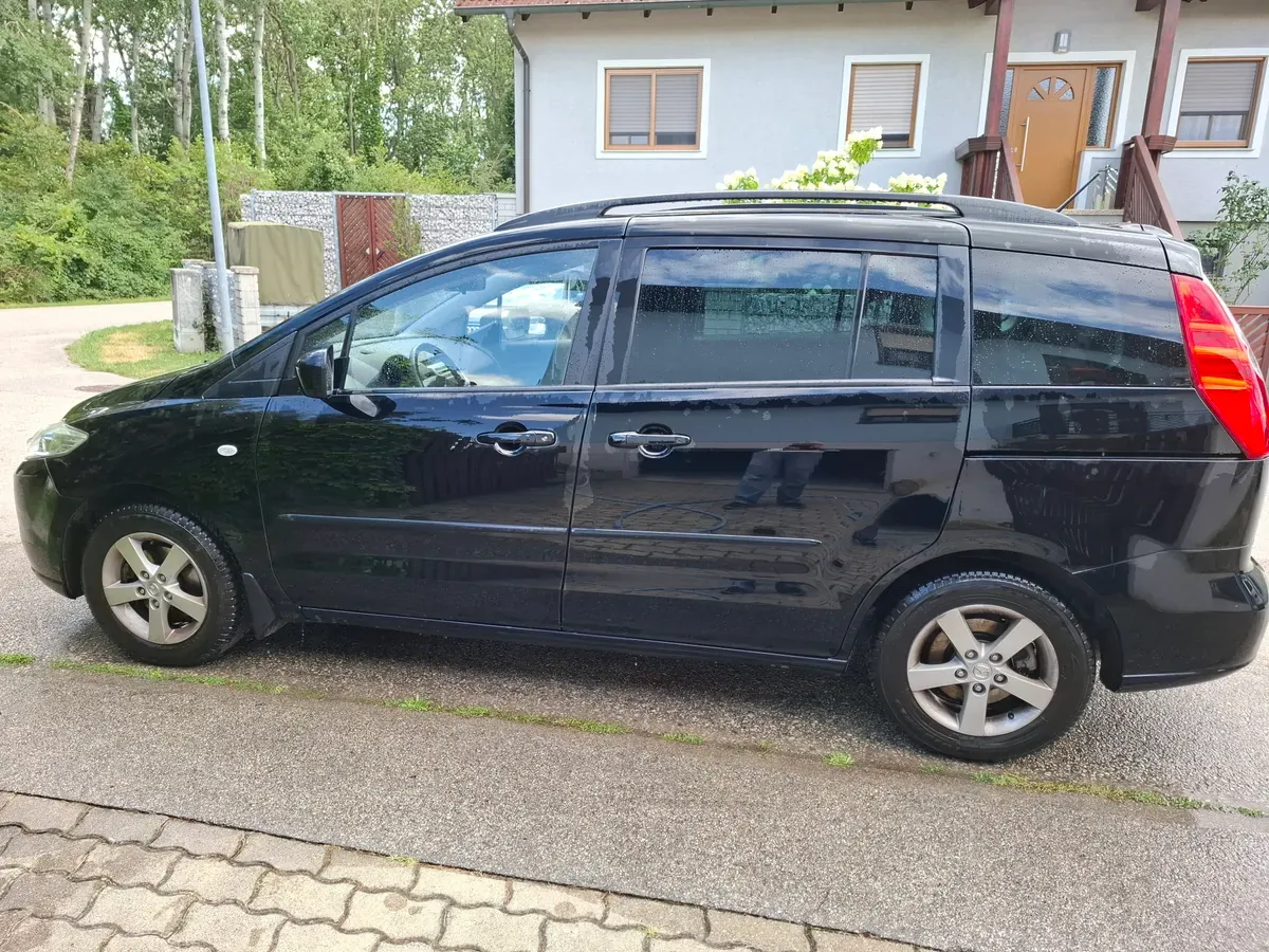 Mazda Mazda5