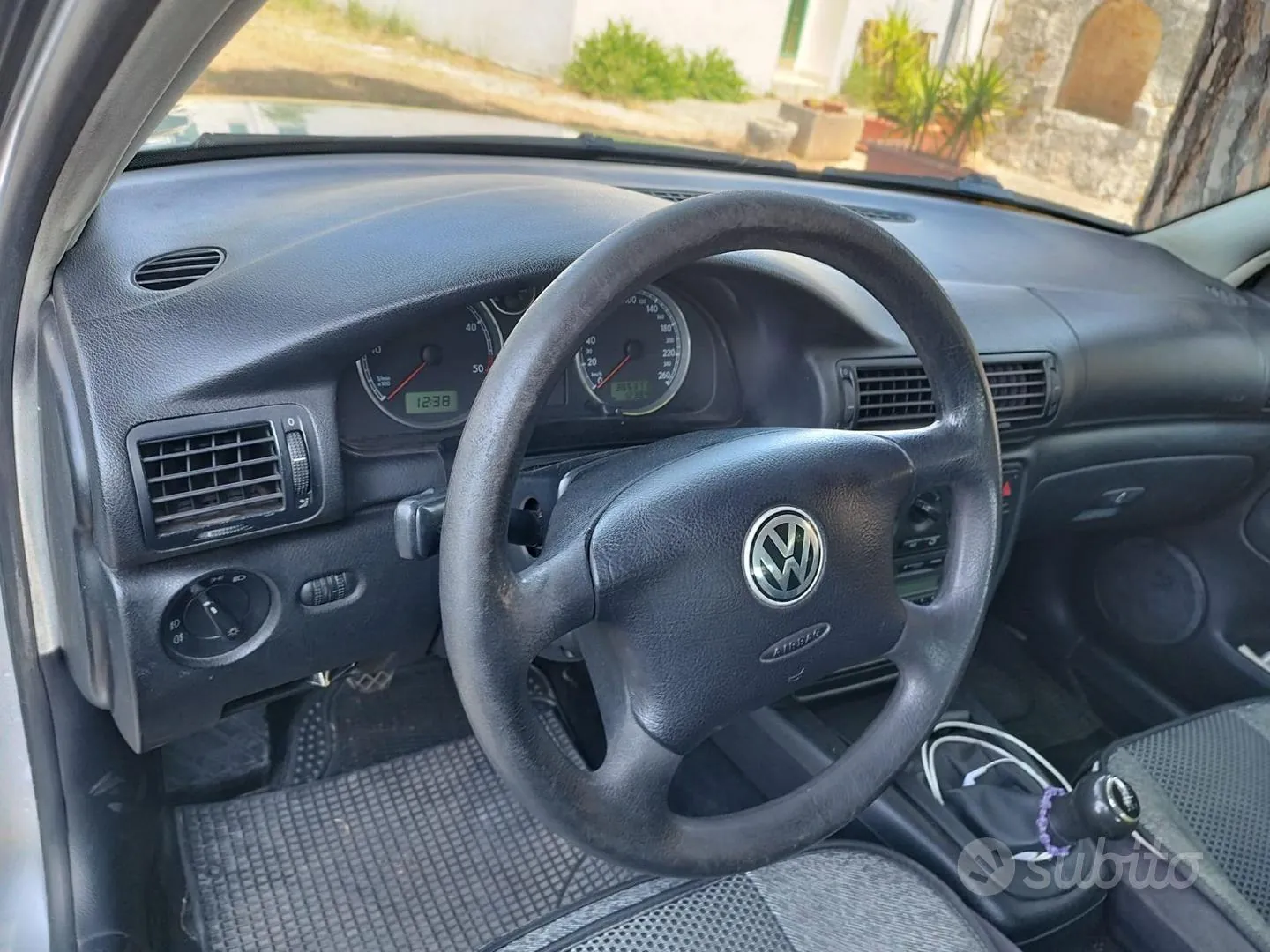 Volkswagen Passat 2003 photo 4