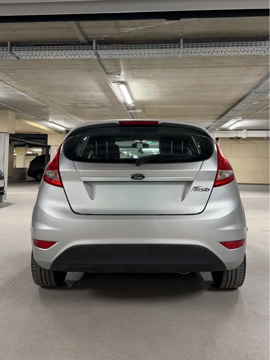 Ford Fiesta 2012 photo 3