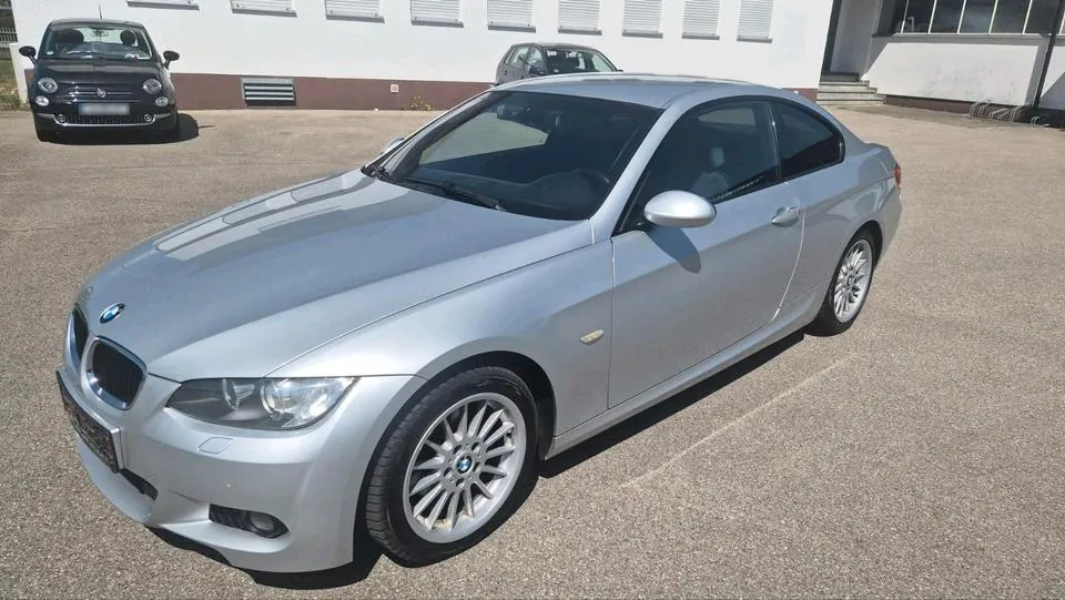 BMW 320I