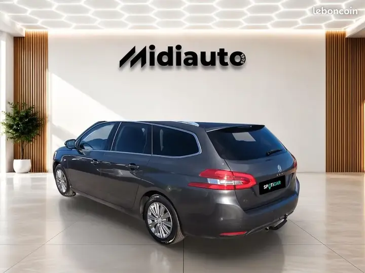 Peugeot 308 2020 photo 3