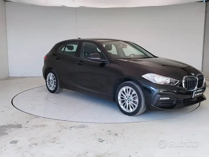 BMW 1 Series 2022 photo 3