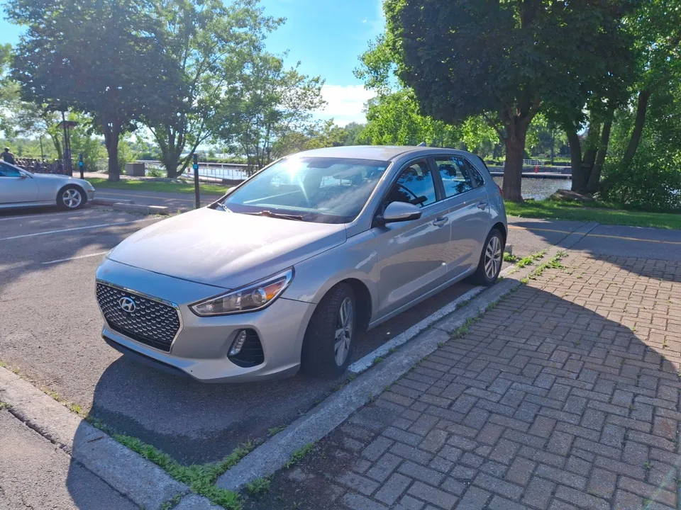 Hyundai Elantra 2019 photo 3