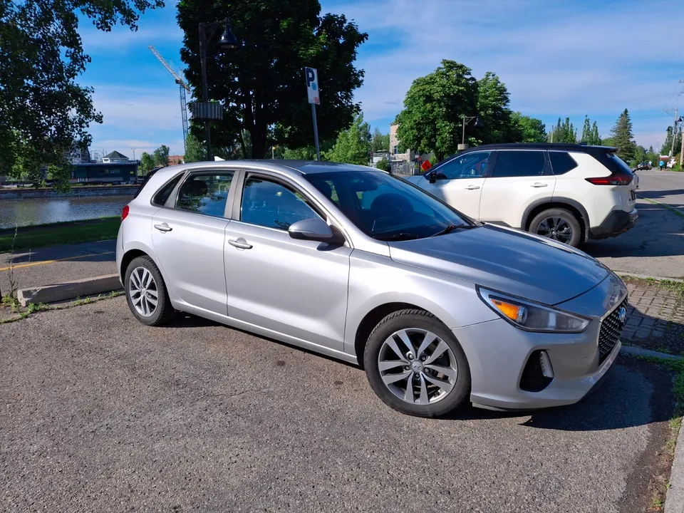 Hyundai Elantra 2019 photo 2