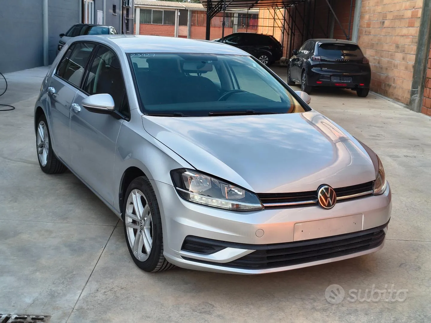 Volkswagen Golf 2018 photo 2