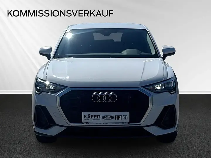 Audi Q3 2024 photo 2
