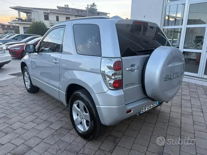 Suzuki Grand Vitara 2013 photo 3