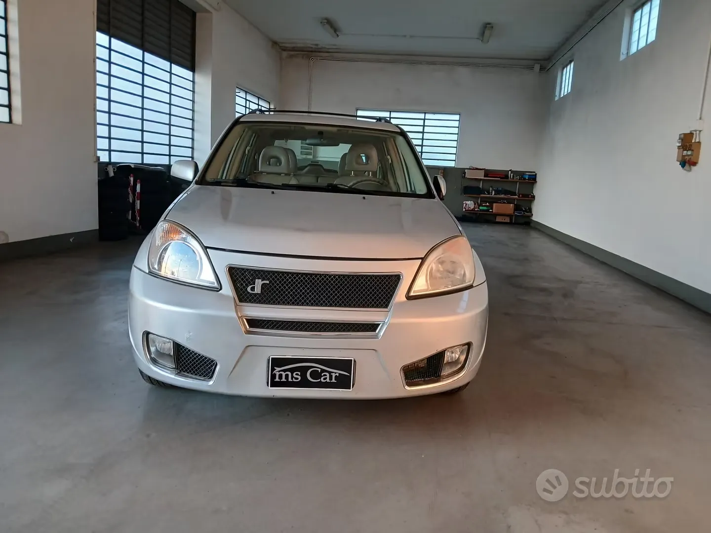 DR Automobiles Dr5