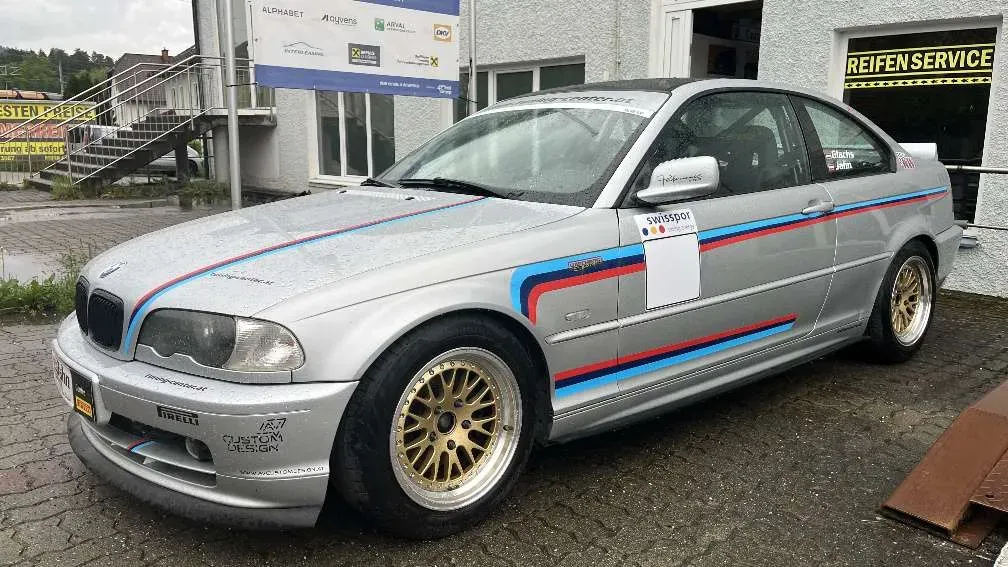 BMW 3 Series 2003 photo 3